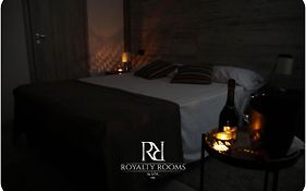 Royalty Rooms & Spa